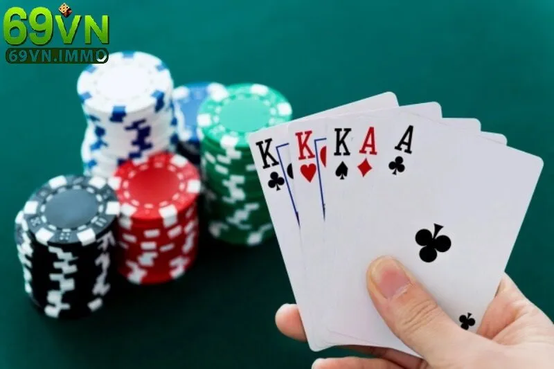 Chinh Phục Tá Lả Online | Sự Kết Hợp Giữa May Mắn Và Kỹ Năng 2 Tá là online là gì và cách chơi tá lả online