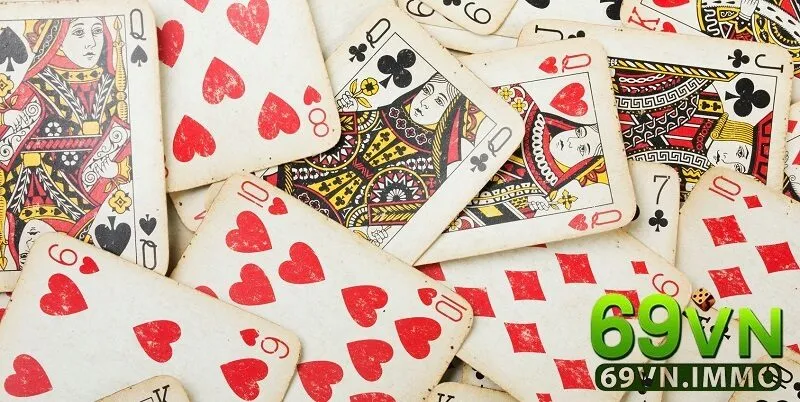 Tú Lơ Khơ là Gì? - Vẻ Đẹp Vượt Thời Gian Của Một Trò Chơi Bài 4 Trải nghiệm tú lơ khơ online
